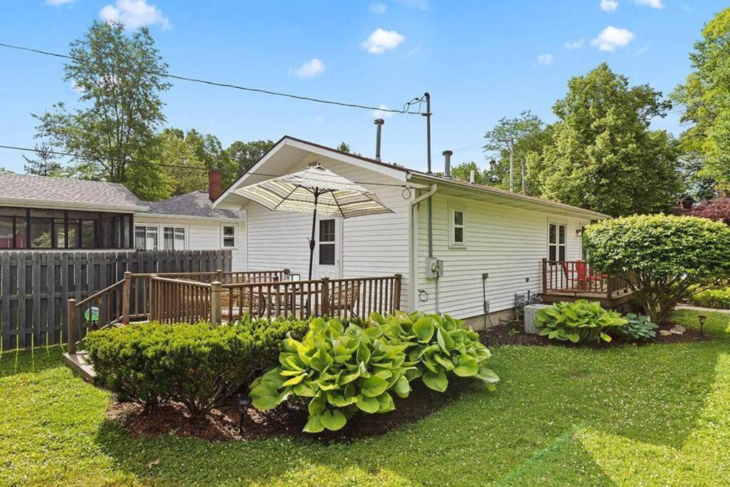 2Min Walk Downtown-Pet Friendly-Offstreet Parking Villa Saugatuck Ngoại thất bức ảnh